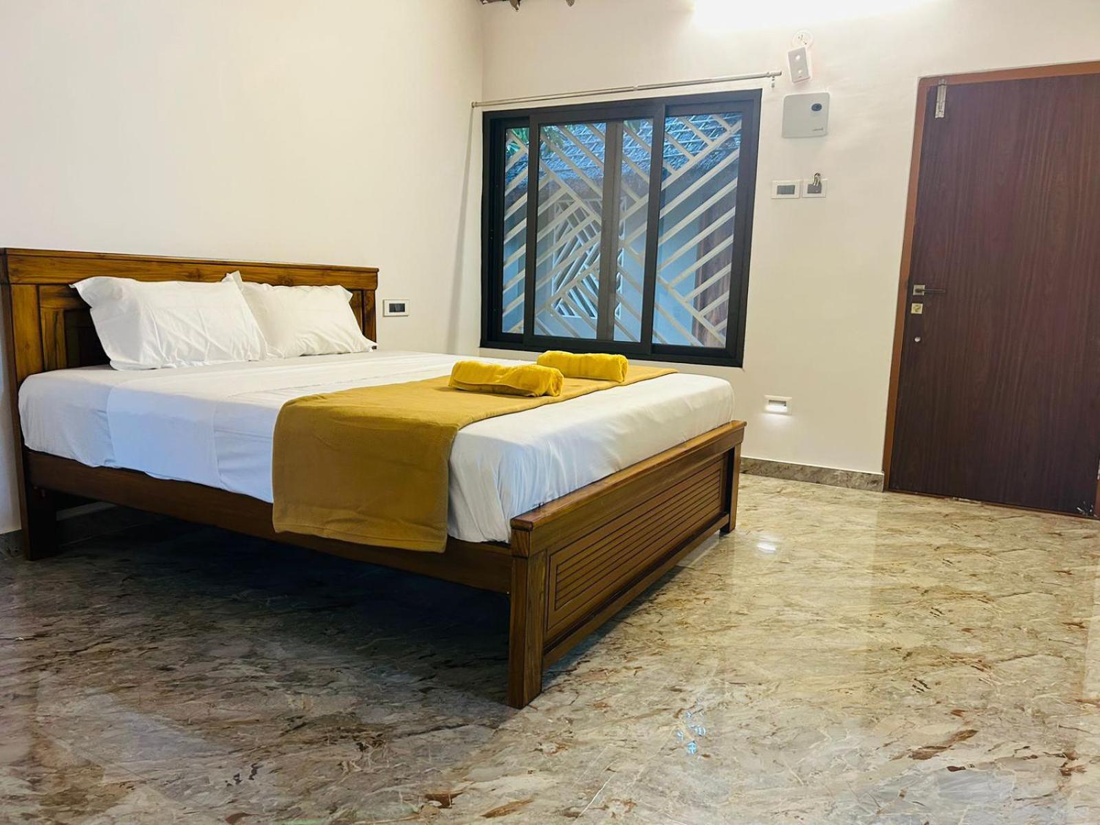Hampi Village Resort & Tutti Cafe Exterior foto